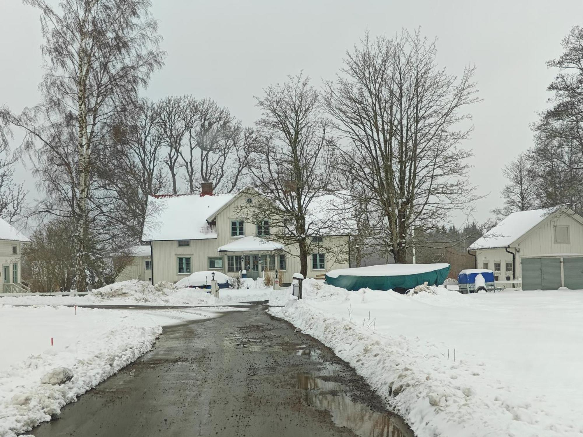 Lilla Backen Villa Hjo Exterior foto